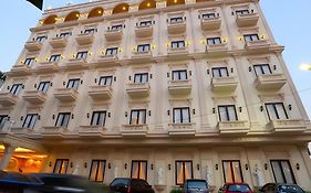 Hotel Grand Town
